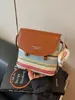 Bolso Cruzado de Paja de Moda Verano 2026 Modelo Nuevo, Bolso Casual Elegante para el Día a Día con Rayas Arcoíris, Bolso de un Solo Hombro