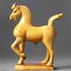 Adornos de caballo de cerámica al por mayor Tang sancai pequeño caballo rojo decoración del hogar artesanías caballo para el éxito caballo dragón verde cerámica cruda