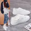Zapatillas blancas de cuero para mujer 2026 nueva versión coreana versátiles de verano suela blanda casual planas para estudiantes 315