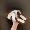 Sandalias de Verano 2026 Nuevo Estilo de Moda con Tacón Grueso y Diseño sin Cierre para Mujer, Elegantes con Punta Cuadrada, Adecuadas para Usar con Vestidos, Sandalias de Tacón Medio