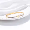 Nuevo estilo coreano de moda pulsera abierta de acero de titanio de alta calidad en forma de V para mujer pulsera de lujo ligero ins para mujer pulsera chapada en 18K