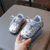 Novedad Otoño 2026 Estilo Coreano Moda Versátil Suave Antideslizante Con Cordones Lunares Velcro Tenis para Niñas