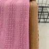 Elegante Tela Jacquard de Tres Rayas con Textura Tridimensional para Vestidos Camiseta y Textiles de Moda