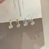 Pendientes de un solo diamante de diseño nicho estilo coreano, pendientes de clip cuadrado de moda y versátiles, pendientes elegantes simples y con estilo