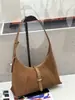 Bolsa de Axila de Couro Fosco Retro de Alta Qualidade 2025 Outono e Inverno Bolsa de Ombro Estilo Preguiçoso Design de Nicho Bolsa Transversal