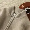 Nueva colección de otoño e invierno: Cárdigan de punto de lana para niños con un patrón de rombos retro y cremallera, un suéter simple y elegante para niños que combina con cualquier atuendo