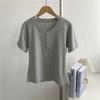 Camiseta com Botões Falsos na Gola Manga Curta Design Moderno Estilo Coreano Manga Curta 100% Algodão Slim Fit Emagrecedor Versátil para Mulheres