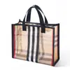 Venda Direta da Fábrica Bolsa de Malha de Nylon Moderna Grande Capacidade Impermeável de Mão Bolsa de Cosméticos Separação Seca e Úmida Bolsa de Higiene Pessoal