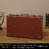 Maleta Vieja de Cuero Estilo Británico Maleta de Mano Estilo Europeo Maleta de Viaje Caja de Almacenamiento Maleta de Equipaje Maleta de Mano Accesorio Decorativo