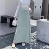 Saia Elegante Feminina de Malha Grossa, com Recortes Vazados, Cintura Alta, Emagrecedora, Outono 2026, Longa, com Caimento