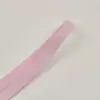 Correa plana de cuadrícula cuadrada de 1 cm de colores en stock, correa de hombro de felpa antideslizante de un solo lado, banda elástica de poliéster cepillado para ropa interior