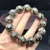 Venta al por mayor del fabricante Pulsera de cuentas Dzi de Xizang 16 mm Negra y Blanca Dzi Weathered B