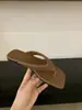 Primeiro Encontro Temporada 2026 Primavera/Verão Novo Estilo Coreano Simples Nicho Sandálias Chinelos de Bico Quadrado para Mulheres Uso Externo Planas