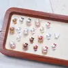 Acessórios de Arte de Unha Desenho Animado Gatinho Kt em Couro Preto Resina Estéreo Acessórios de Unha Usáveis Acessórios Sentados Hellokitty