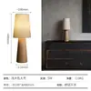 Lámpara de mesa decorativa de tela vintage nueva para mesita de noche de dormitorio, estudio, lámpara ambiental de arte tallado en madera simple y texturizada