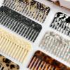 Pente Avançado de Ácido Acético para Cabelo Versátil Portátil Pente Simples Atmosférico de Fileira Quadrada Pente Floral Vintage de Dentes Largos
