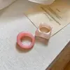 Anillo Ovalado de Resina de Color Dopamina Transfronterizo Europeo y Americano, Anillo de Dedo Índice de Lujo Ligero de Gama Alta, Joyería de Diseño de Nicho para Mujer