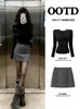 Saia justa e top de base, um look completo para outono/inverno para um visual estiloso, incluindo uma saia curta e uma camiseta de manga longa, um conjunto simples para mulheres, coleção de outono
