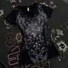 Top de manga corta Y2k, estilo gótico americano, camiseta estampada de moda y versátil, camiseta sexy de cuello en V ajustada para mujer al por mayor