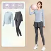 Conjunto esportivo profissional para corrida feminina, novo traje de fitness de verão respirável de secagem rápida, conjunto de yoga de alta qualidade de manga curta