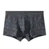 Venta al por mayor de Hua Jielong de calzoncillos para hombre de algodón estampado, cintura media simple, talla grande, transpirables, disponibles para dropshipping