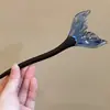 Pasador de Pelo con Borla en Forma de Media Luna Estilo Antiguo para Mujeres 2026 Nuevo Accesorio para el Cabello Hanfu Pasador de Doble Cara con un Toque Elegante de Alta Gama Pasador de Madera