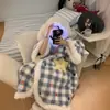 Adorable Perro de Orejas Grandes con Capucha de Felpa de Coral Bata de Baño Estilo Invierno Felpa Engrosada Pijamas a Cuadros Perro Canela Ropa de Casa