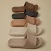 Chinelos de Eva para Banheiro Interno Antiodor Antiderrapantes Estilo Mocha para Verão para Mulheres e Homens com Solas Macias