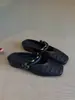Zapatos de plataforma modernos y elegantes para mujer 2026 súper calientes zapatos cerrados con una sola tira mules de punta cuadrada sandalias para mujer uso exterior de verano