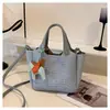 Bolsa de Grande Capacidade para Mulheres 2025 Nova de Verão Simples e Versátil Bolsa de Ombro Transversal Textura Popular Este Ano Bolsa Almofada