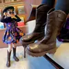 Botas de Montar Altas Marrones Retro para Niñas Otoño/Invierno 2026 Nuevas Cremallera Trasera Piel Suave Suela Gruesa Botas Largas de Piel para Niñas