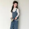 Conjunto de Roupa para Meninas Primavera e Outono 2026 Moda Estilosa Roupas de Outono para Meninas Maiores, Conjunto de Três Peças com Alça de Jeans Desfiada