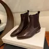 Nuevas botas Chelsea cortas slip-on de otoño e invierno, elegantes botas estilo británico de tacón grueso ajustadas para mujer