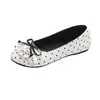 Zapatos de tacón bajo poco profundos de estilo francés con lunares suaves para aumentar la altura para mujer, nuevo modelo de verano 2026, adecuados para combinar con faldas, zapatos Mary Jane planos