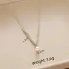 (Cobre) Cadena para Clavícula con Perla Sintética en Forma de V con Diamante Microincrustado Colgante Sencillo de Perlas Redondas de Alta Gama Collar Popular de Puesto Callejero