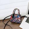 Bolsa Infantil 2025 Nova Moda Casual Ombro Transversal Bolsa Menina Estilosa Tendência Personalizada Pequena Quadrada Tendência