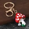 Llavero de Hongo Pequeño Estilo Nuevo Transfronterizo, Llavero Exquisito de Hongo Esmaltado Multicolor Colgante para Bolso, Pequeño Regalo al por Mayor