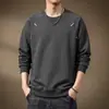 Moletom de alta qualidade estilo americano de manga comprida para homens, corte solto com design de blocos de cores contrastantes, nova camiseta casual de outono com gola redonda