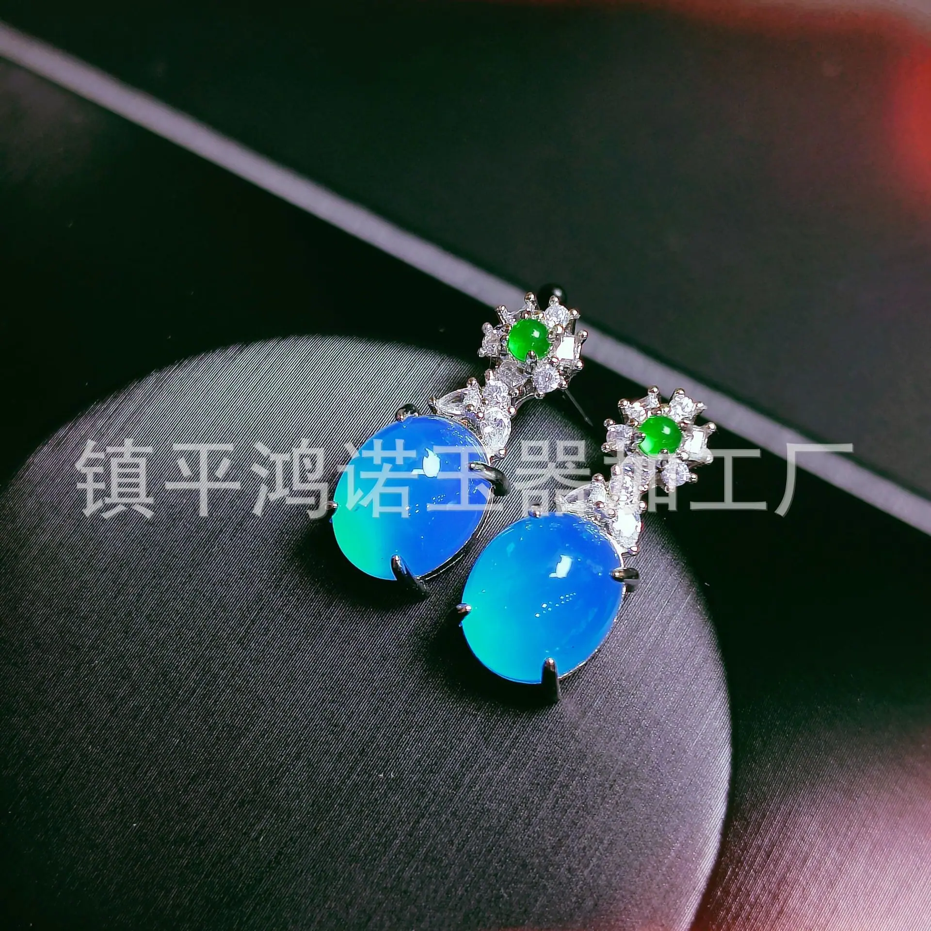 微信图片_20251110073229_2144_256.j