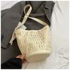 2025 Novo Estilo Bolsa Saco Grande Vazada Esculpida Moda Nicho Bolsa de Mão Retro Bolsa de Ombro Transversal para o Dia a Dia