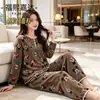 Conjunto de loungewear Fuxijia outono e inverno, de manga comprida, perna comprida, moderno, estiloso, modelador e rejuvenescedor, com estampa de estrelas