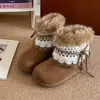 Botas de neve estilo retrô, antiderrapantes, com sola grossa, forradas com fleece para mulheres, nova coleção de inverno 2026, adequadas para uso ao ar livre, botas de algodão extra grossas para mulheres