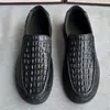 Novos Sapatos Casuais de Couro de Crocodilo para Homens 2026, Sapatos Versáteis Modernos de Solado Macio, Couro Genuíno da Espinha Dorsal de Crocodilo, Sapatos Pretos da Moda para Homens