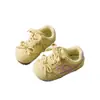 Zapatillas deportivas de suela blanda para niños de 3 a 6 años, nuevo modelo de otoño para niñas, zapatos para bebés, antideslizantes, transpirables, lindas zapatillas para niños pequeños