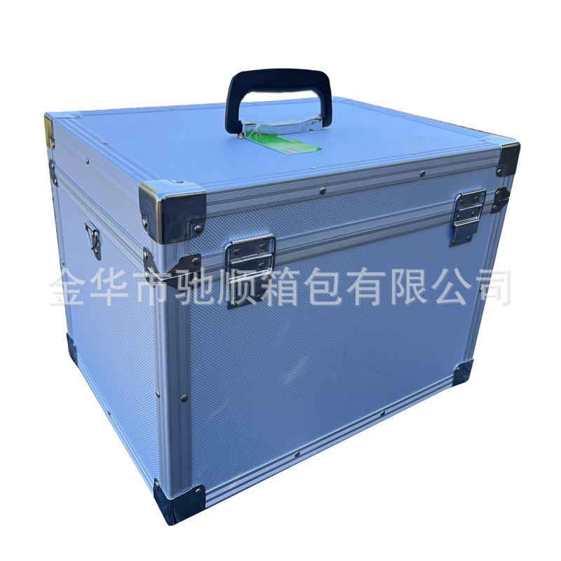 马具航空箱