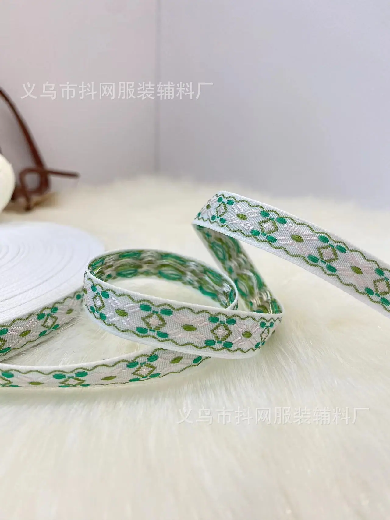 1.2cm提花刺绣织带