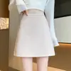 Falda Corta Negra de Cintura Alta, Corte Ajustado, Estilo A-Line para Mujer, Nuevo Estilo Otoño/Invierno 2025, Adecuada para Figuras Petitas