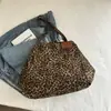 Bolso Tote Estampado de Leopardo Bolso de Gran Capacidad para Mujer 2026 Primavera Nuevo Estilo Portátil para el Trabajo Bolso de Mamá Bolso de Hombro Retro