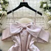 Vestido de Fiesta de Cumpleaños Mariposa Tridimensional Sin Tirantes Correa para el Hombro Ballena de Pez Cintura Ceñida Vestido de Línea A Vestido de Satén Falda