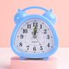 Alarma de cabecera de dibujos animados de gran volumen con lindos dibujos animados para estudiantes con reloj despertador electrónico pequeño de escritorio, regalos creativos pequeños